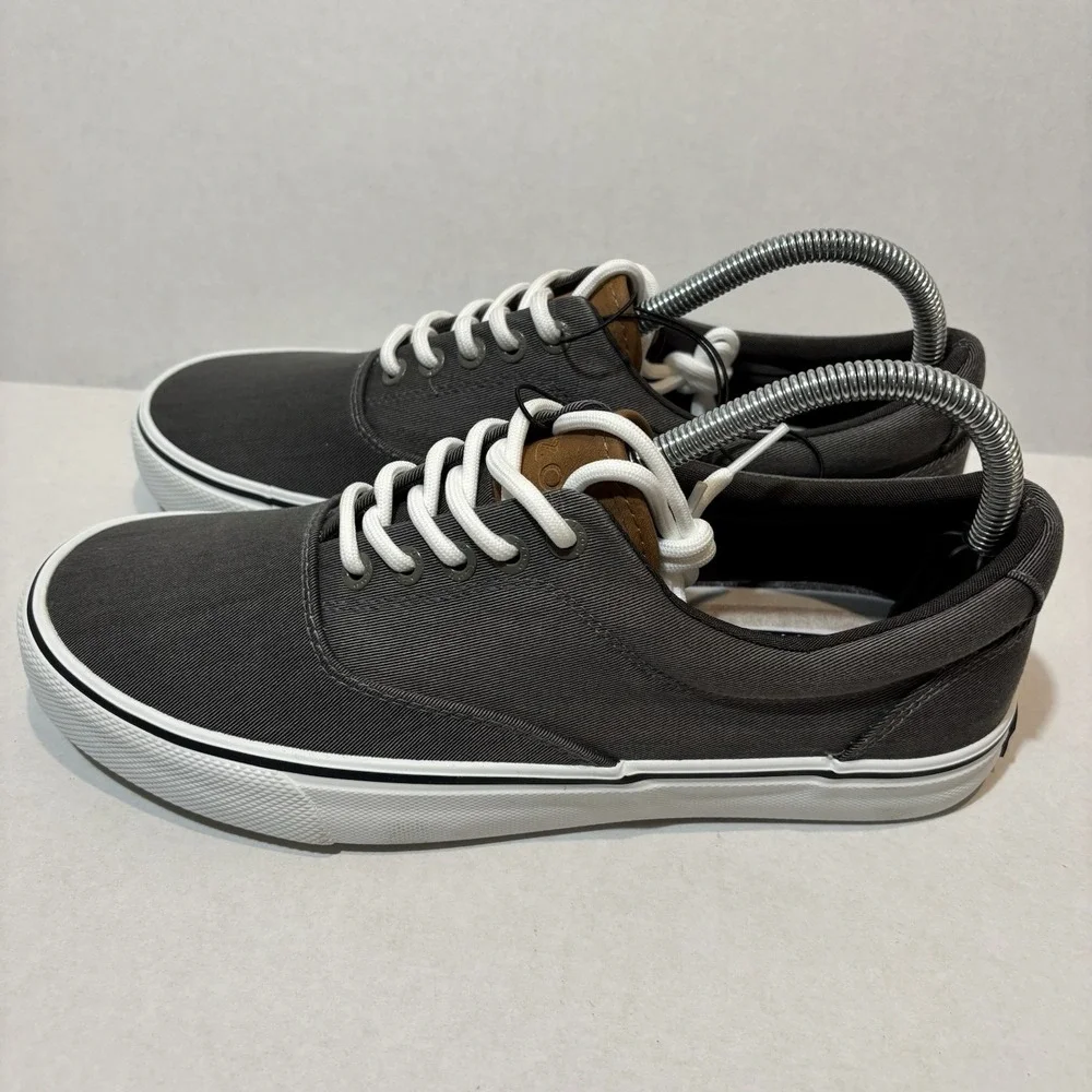 IZOD Men's Rangley Canvas Sneakers Size 8M Gray Memory Foam Casual Shoes Walking